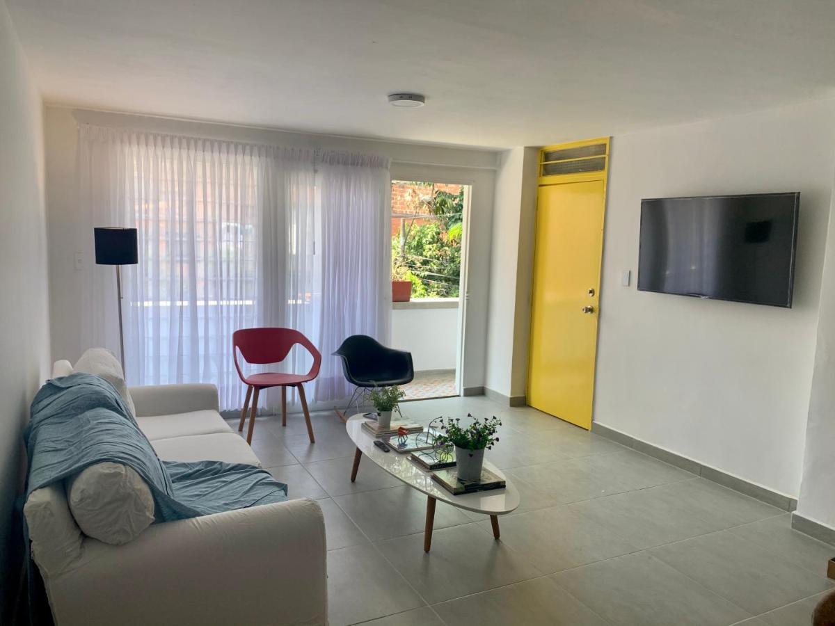 Charming Apartment In Downtown - Home Aris 301 Medellin Exterior photo